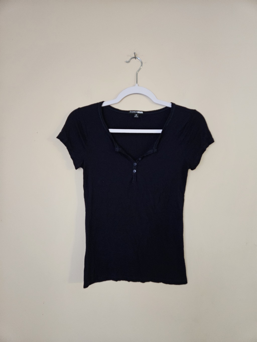 Fashion Nova Navy Short Sleeve Henley Top, Size Medium